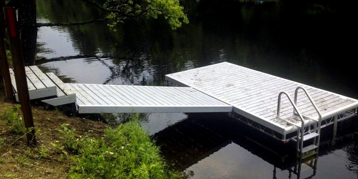 The Benefits_Marine_Grade_Aluminum (1) Marine-grade aluminum dock construction on Gulf Coast waterfront property in Pensacola Florida